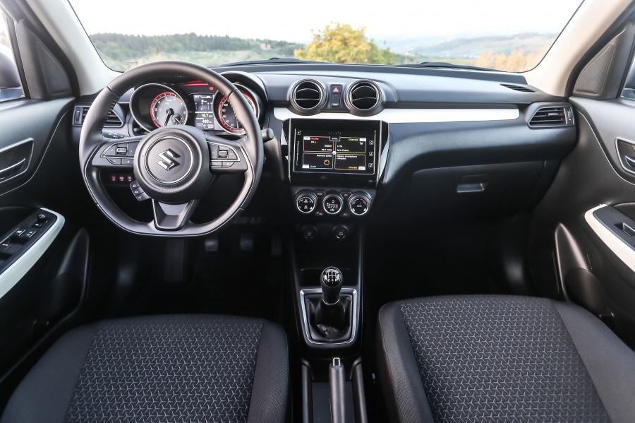 Торпедо Suzuki Swift AllGrip 2017 года  (WW) (фото 20 из 40)